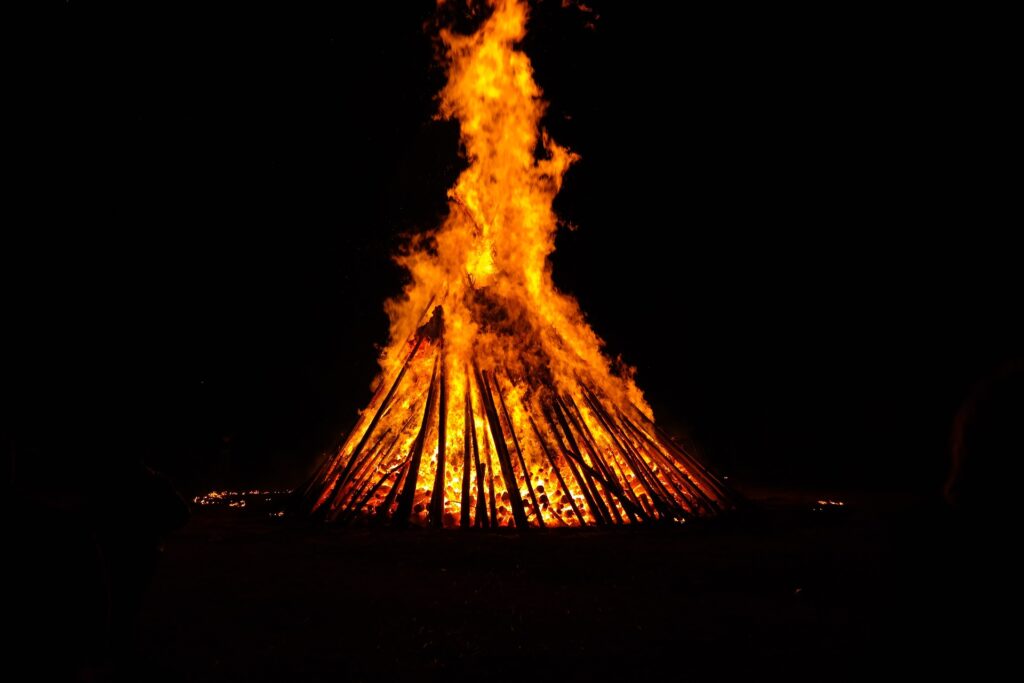 San Juan bonfires light up many Spanish festivals
